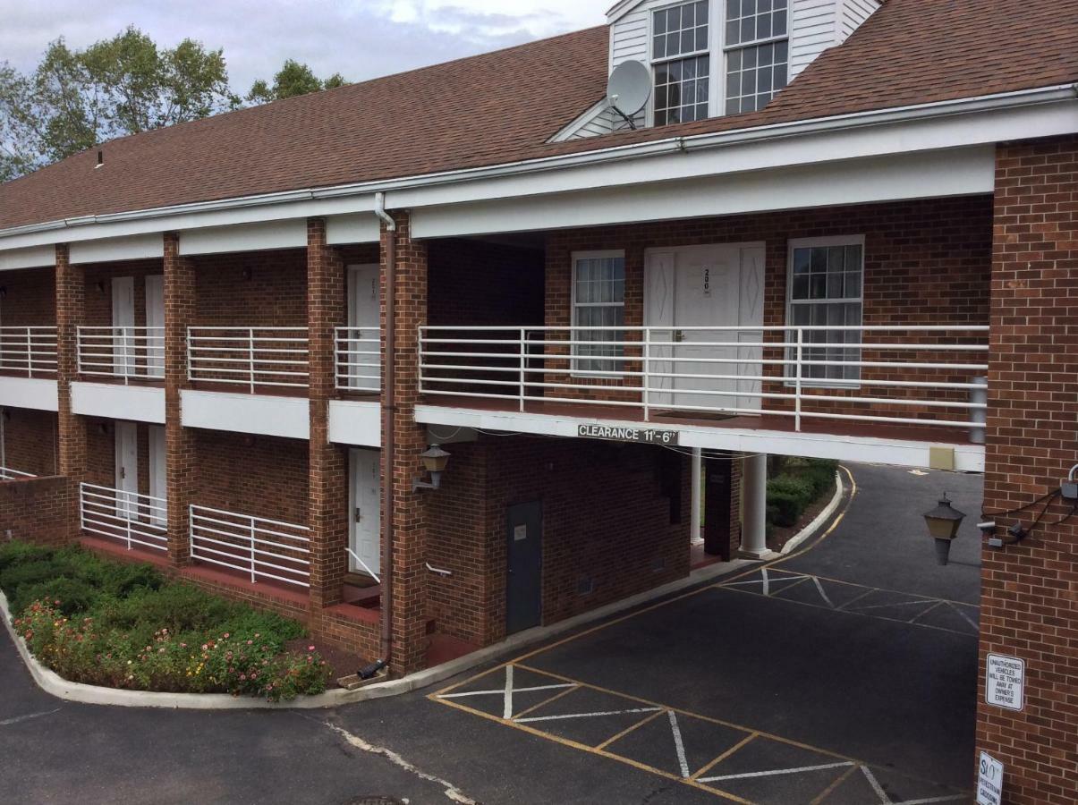The Village Inn Colts Neck Extérieur photo